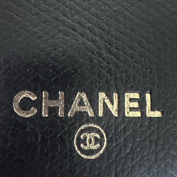 Chanel Coco Button Card/ 6-Ring Key Case in black Caviar leather Mens/Womens - Picture 9 of 13